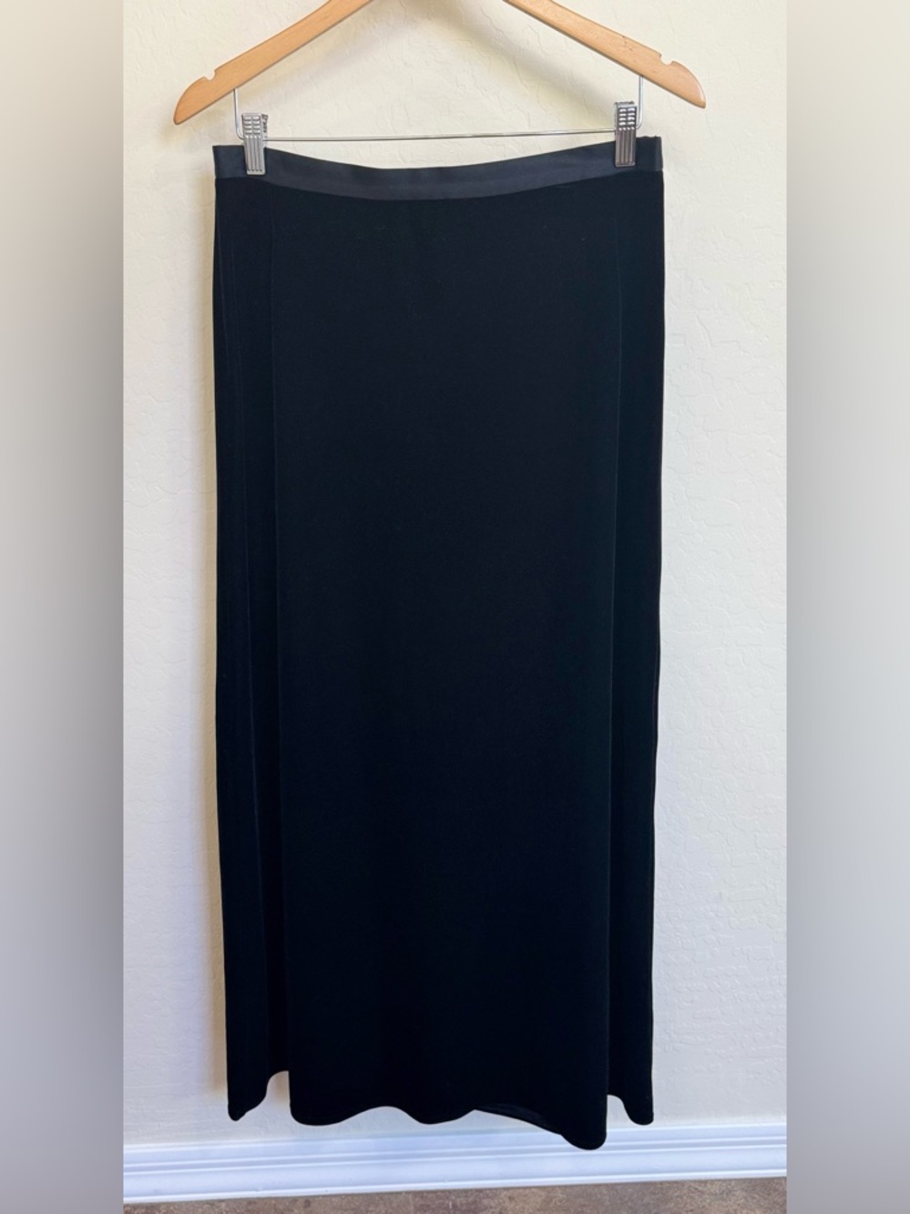 JS Collections Black Velvet Maxi Skirt - Vintage 90s Formal Evening Floor Length